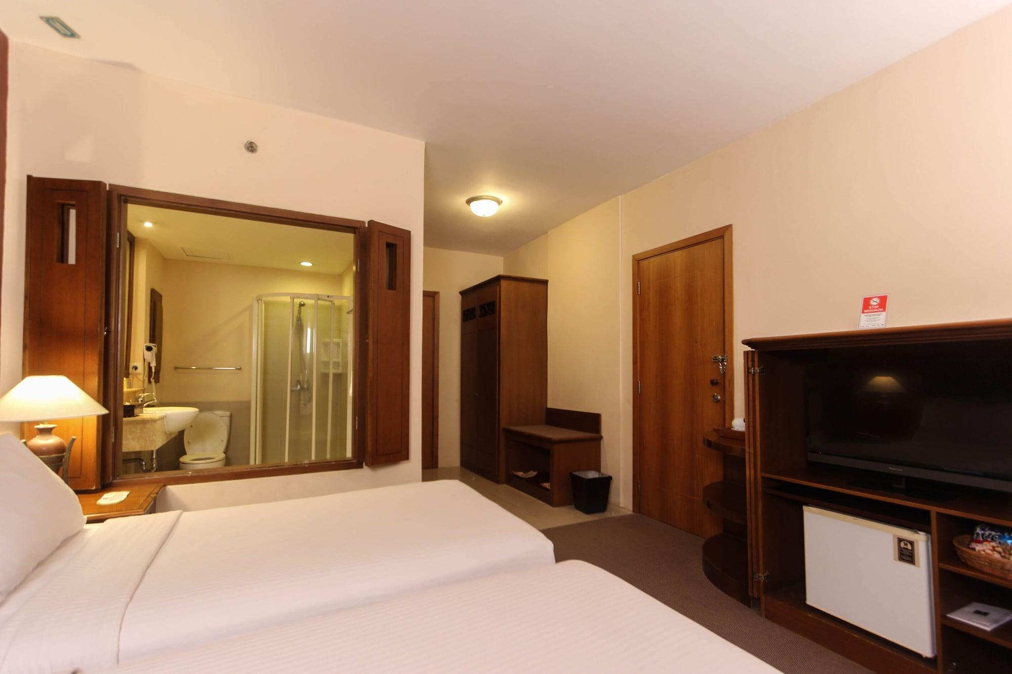 The Jayakarta Suites Bandung Exterior foto