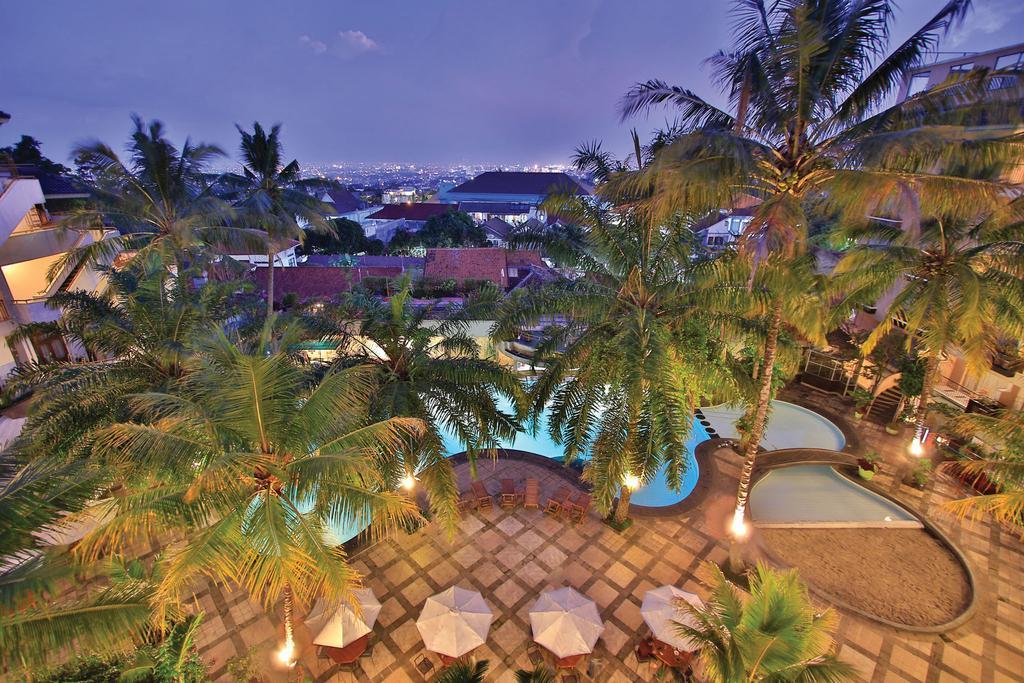 The Jayakarta Suites Bandung Exterior foto